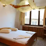 Mishel Hotel 2*
