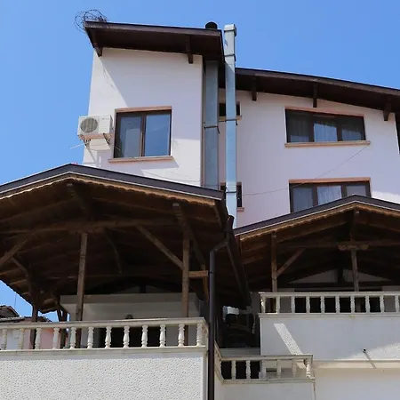 Hotel Mishel 2*