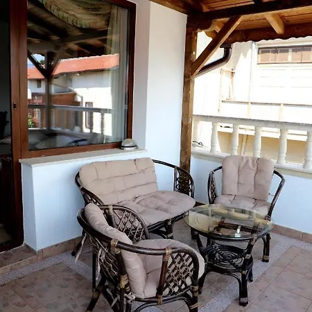 Mishel Hotel 2*